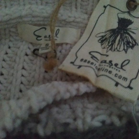 NWT Easel boxy Sweater with soft faux-fur accent along bold gray stripes. Sz. S - Picture 9 of 9